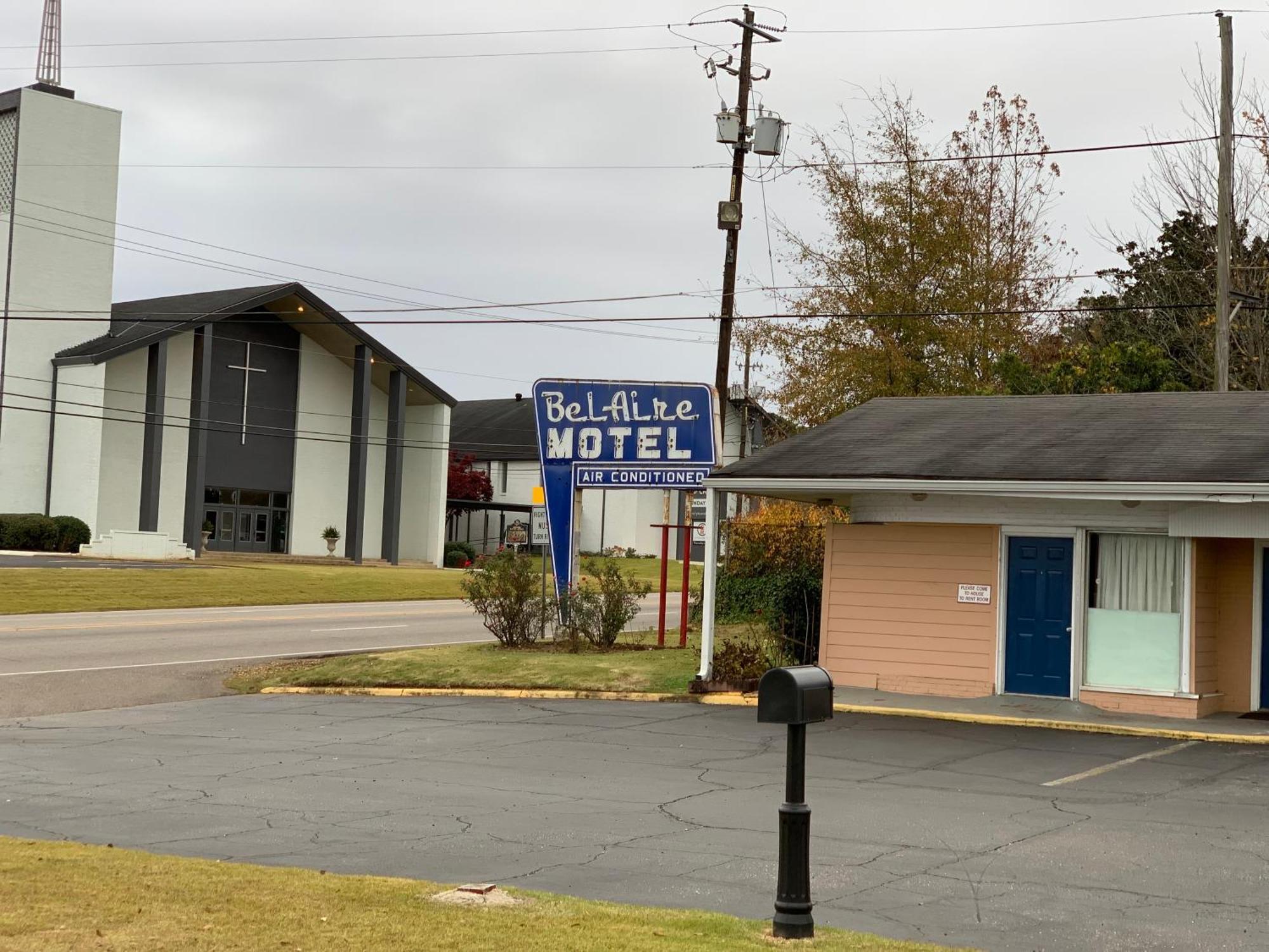 Bel-Aire Motel Tuscaloosa Exterior photo